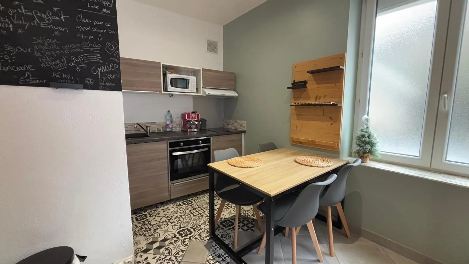 Superbe Duplex Climatise Avec Jardin Classe 3 Etoiles 2 A 4 Pers Bagnères-de-Luchon 0*,  Francie