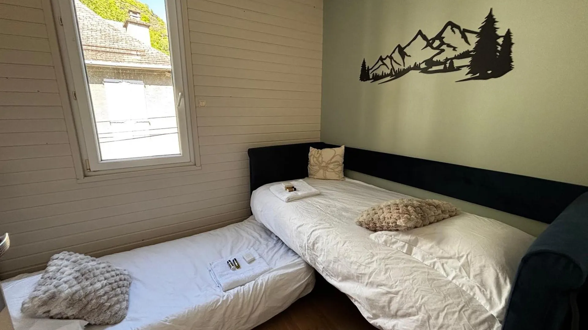 Superbe Duplex Climatise Avec Jardin Classe 3 Etoiles 2 A 4 Pers Bagnères-de-Luchon Francie